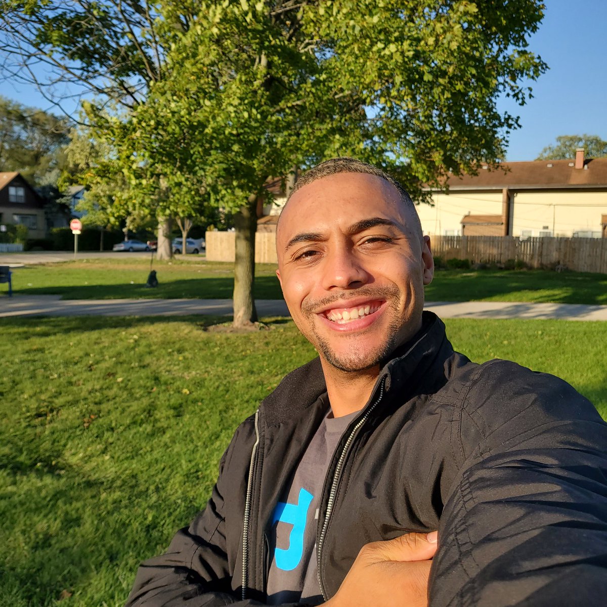 🚨warning🚨 

The Evanston PD has been infiltrated! 🗣

First Net is taking over - 💯 thank you <a href="/EvanstonPD/">Evanston, IL Police</a> for serving our community and shout out to these officers we got to share stories and time with. Hope to see all of you soon.

<a href="/SUDESH_GLM/">Sudesh Joshi</a> <a href="/GreaterLakesMkt/">Greater Lakes Market 🌊</a>