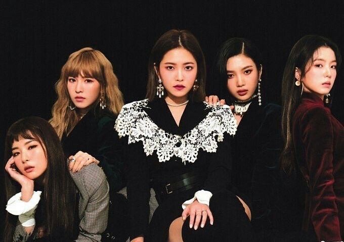 sjbrylee's tweet photo. @ReVeluvArg #LatamRedFever @RVsmtown https://t.co/5YY9WXiUoa