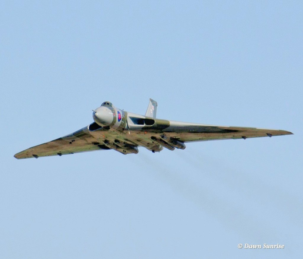 DawnSunrise1's tweet photo. @SeeUnext2sday @trevorbmbagency @ManMadeMoon Incoming!! How could I not post a photo of the plane my Dad used to fly! #TwitterVForce
#VulcanPilot #ProudDaughter https://t.co/yWJ7Jm9e62
