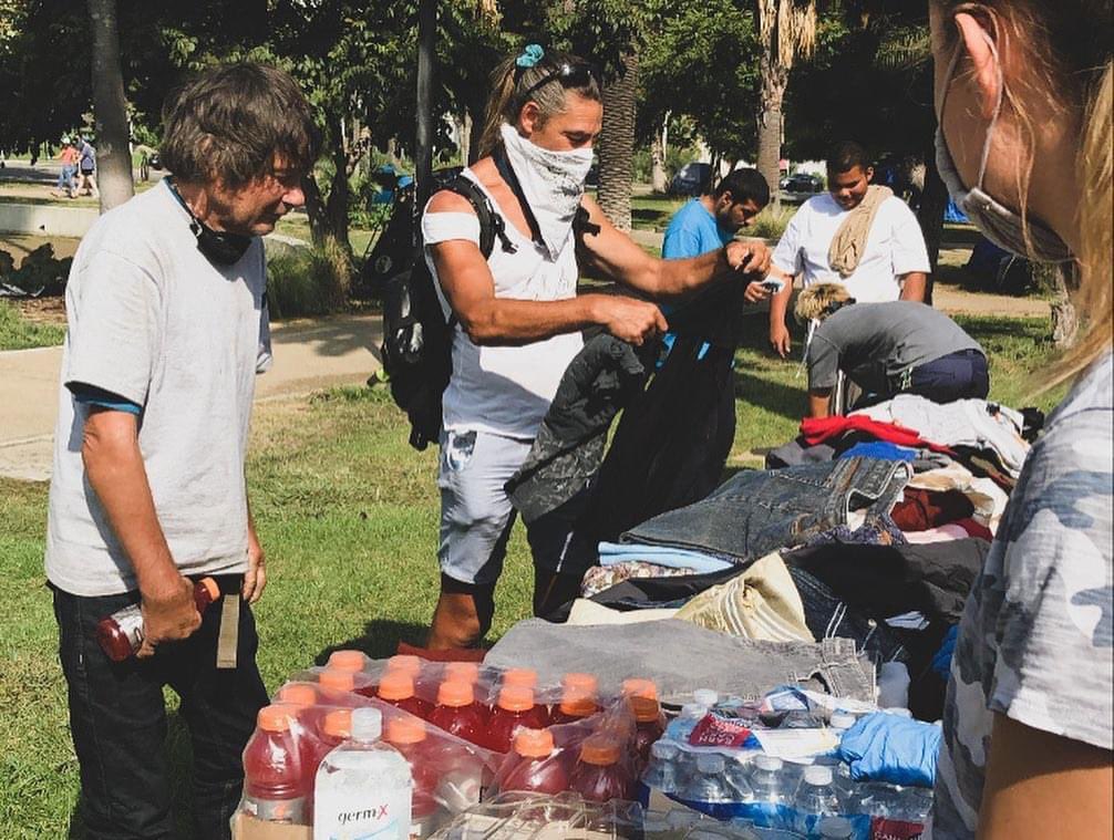 HumanityReboxed's tweet photo. Serving those who need help the most 👏🏻👏🏻👏🏻 https://t.co/dGT2zP8o9q