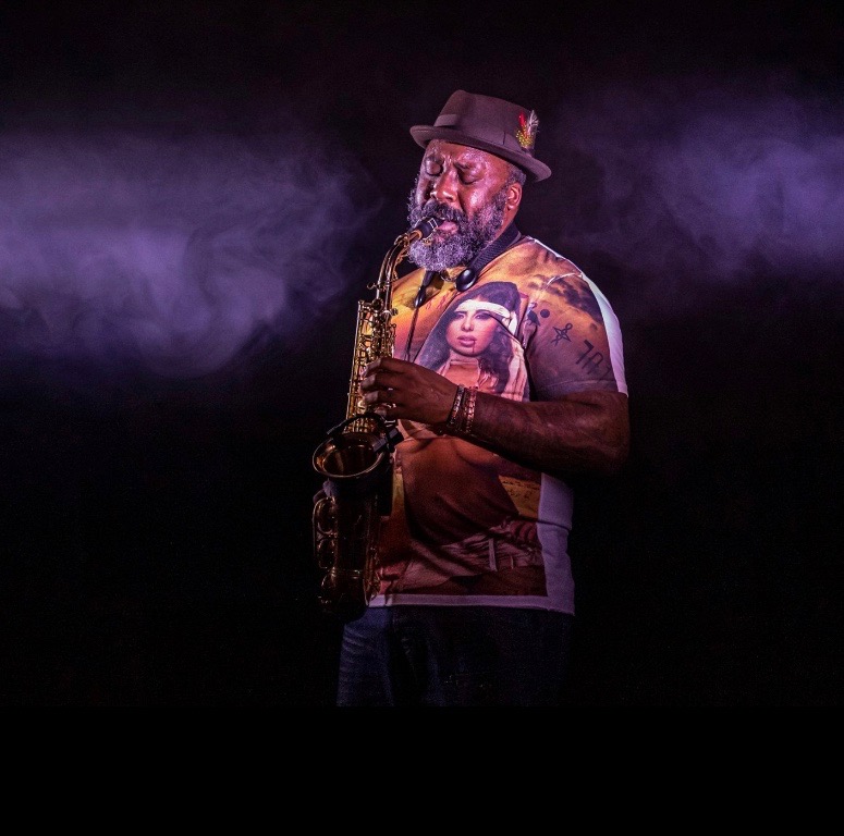 LIVE MUSIC IS BACK – FROM WEDNESDAY 7 OCTOBER

GEORGIE HARRISON - Upstairs (7pm-9pm) - a fun jazz/soul singer,  

PAUL SMITH -Downstairs (7.30pm-9.30pm) – Soul, Jazz and Funk saxophone 

If you've missed it as much as we have then you're in for a real treat ...