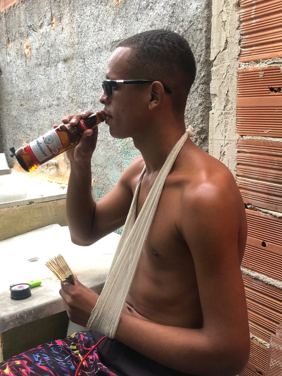 Hellboy_420's tweet photo. Jogador  não olha pra foto ✌️🚩 https://t.co/imVQ24MFZP