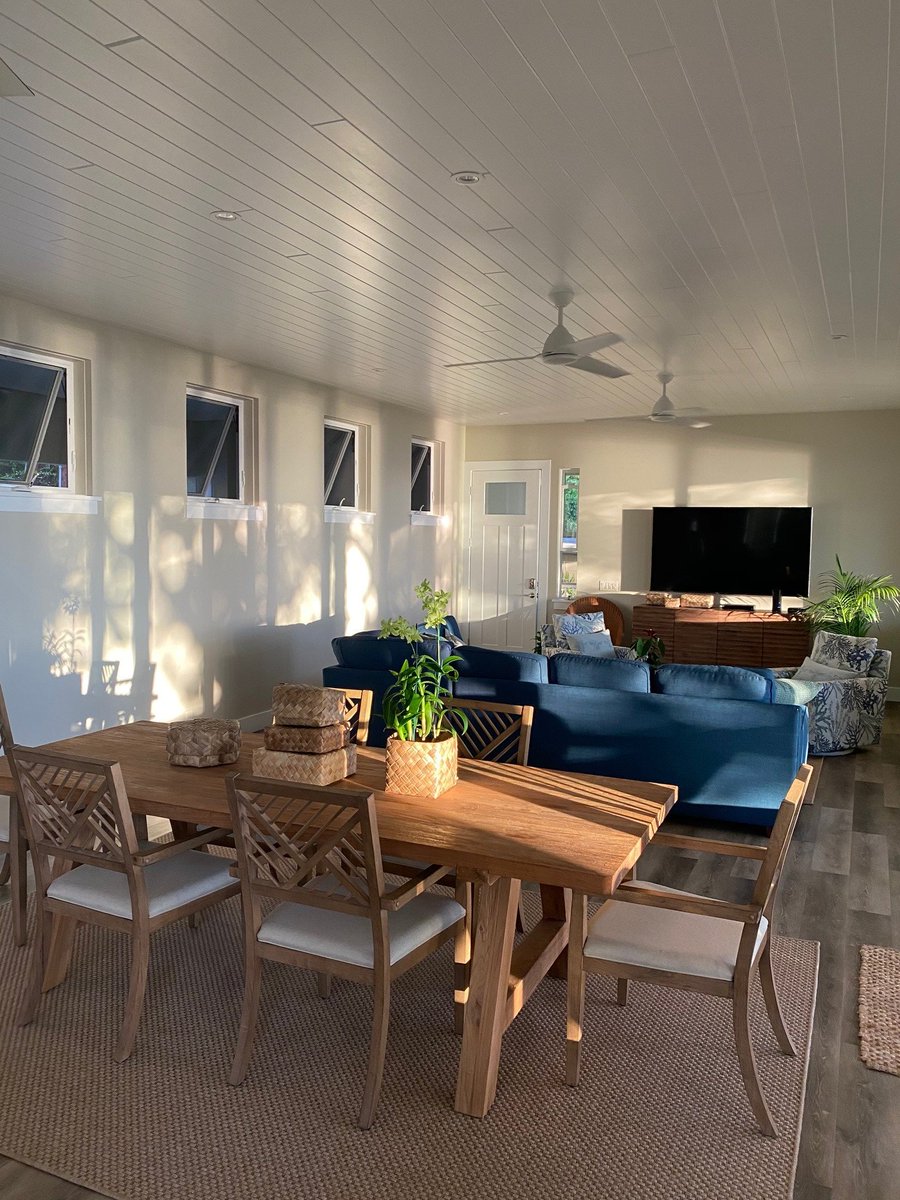 Completed #newhome #interior taking shape 😀👍 gregputmanconstruction.com #homedesign #home #kitchen #kitcheninspiration #kitchendecor #dining #room #LivingRoom #newconstruction #HawaiifromHome #HawaiiCounty #designthinking #design