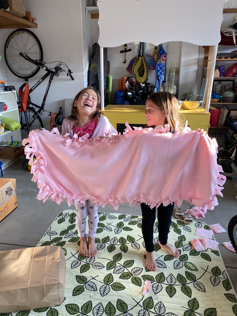 JAMbethekindkid's tweet image. Two Jammers already have their no sew fleece blankets complete!  #kindnesscantbestopped #makingforothers #learningnewskills #bethekindkid