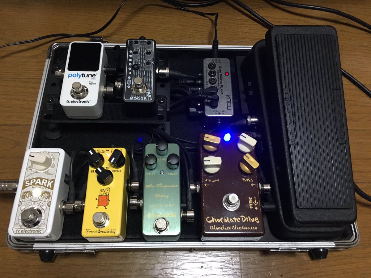 daisan4641's tweet photo. My new gear🎸
Effects Bakery French Bread Delay
急遽もう一台ディレイ が必要になり
評判の良いこの子を👌🏻
返りも脚色感なく減衰も自然でかなり良いですね✨
見た目の可愛いさを侮るなかれ、即現場投入できる優れものです😁🎸
#EffectsBakeryFrenchBreadDelay
#mynewgear https://t.co/xzuHEHqEL3