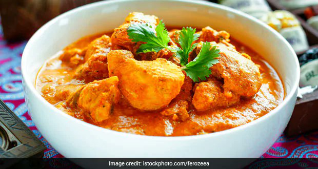 recipeshoaisi's tweet photo. Chicken Ka Salan | CHICKEN CURRY | CHICKEN GRAVY | Simple &amp; Easy Method ... https://t.co/pOHGeuQXJe via @YouTube @YouTubeIndia @YouTubeCreators #food #recipes #chicken https://t.co/u3A4AqtJo0