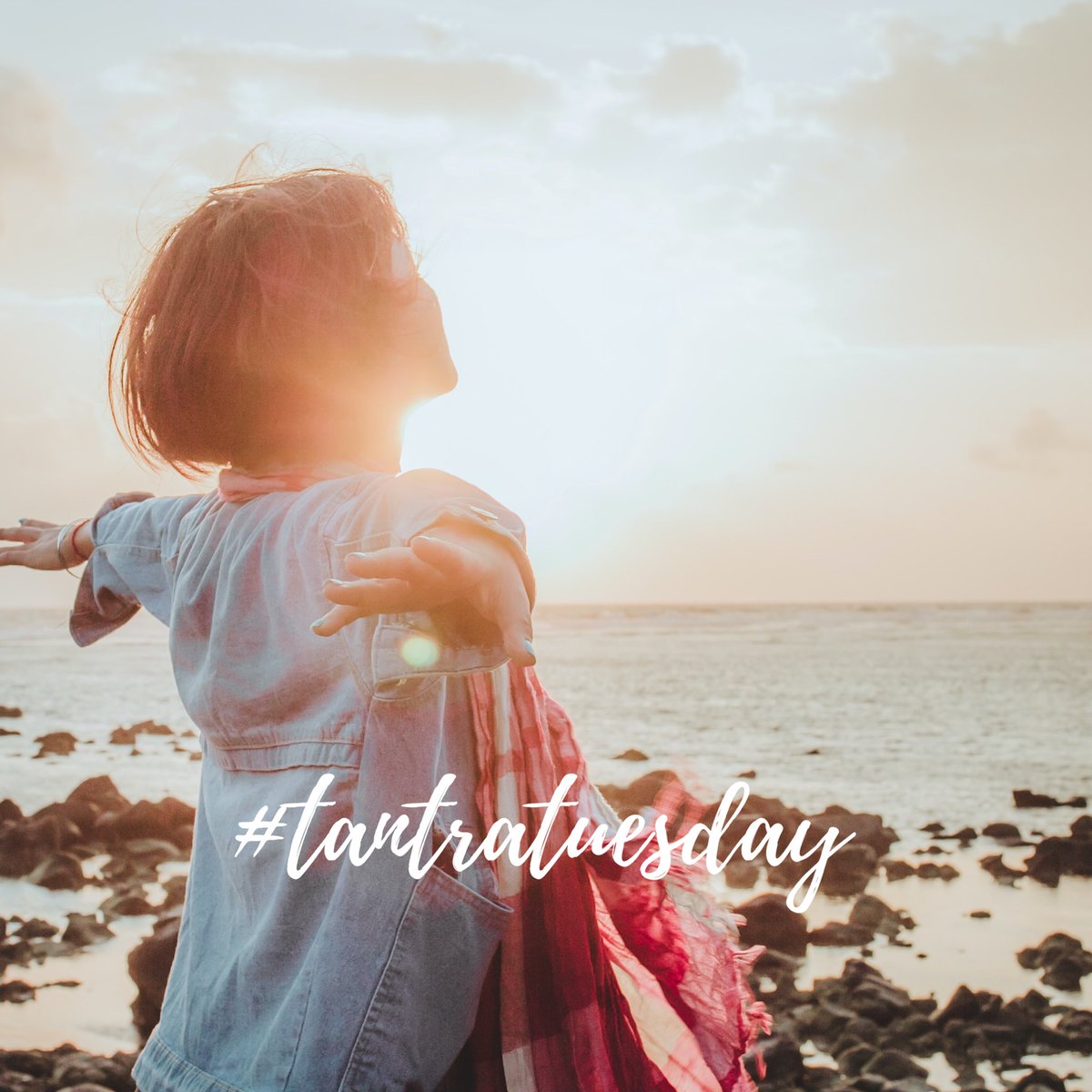 AlphaHearts's tweet photo. Did you know? Feelings of ~joy~ help boost your immune system and fight symptoms of stress and pain. Joy can be found in the big and little things in life. It’s also something you can feel for another person! It just might make you healthier—inside and out! https://t.co/7I35gRiQkW