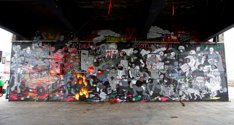 Gente, para mi tesis necesito incluir fotos/registros de este mural ubicado en Estación Barón, #Valparaíso 💕🙏 Si tienen alguna fotito de éste en buena calidad, me la podrían compartir?  ❤️ 

Si no la tienen, me ayudarían muchísimo con un RT ✨ ayudaaaaaaaa 🙏