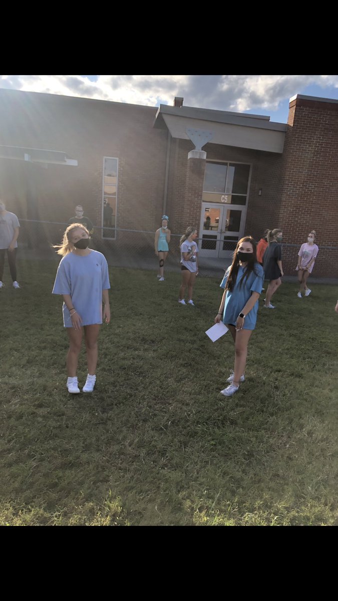 We had an amazing turn out at our first F2F Cheer workout! Thank you to all the cheerleaders for their commitment and hard work🌟 I hope to see you again on Wednesday 4-5pm! You have to have a VHSL sports physical and concussion form on file or with you to participate 🌟