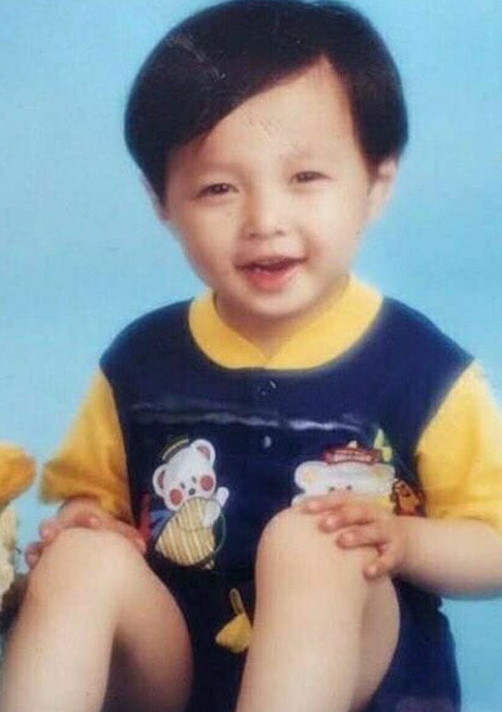 likhainestudio's tweet photo. Happy birthday Yixing π Be happy & be healthy! May you realize more of your dreams through your hard work! Always remember the only one who is better than the person you are today is the person you will grow into tomorrow and all the days after.
@layzhang
#2020LAYDAY
#1007LAYDA https://t.co/dwYaax4UCf