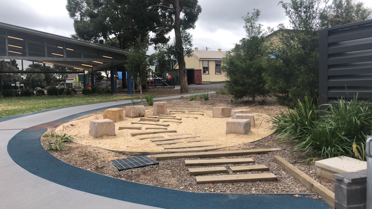 rosehillps's tweet photo. Our Campus Looking Great as we Eagerly Await for our Wonderful Students to Return Next Monday. https://t.co/gV0hXagQ8w