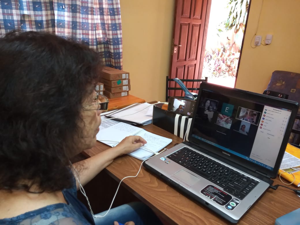 Con Sec Gral y Auditora <a href="/CGEMisiones/">CGE Misiones</a> atendimos particulares colegas. Con Supervisores R I y II coincidimos en la importancia de construir subjetividades en tiempos de pandemia. #Día2SFFDC <a href="/BarbaroLorena/">Analia Lorena Barbaro</a> <a href="/normacuquejo/">Norma Cuquejo</a> <a href="/grillo141/">Ruben Dario</a> <a href="/misioneseduca/">Educación Misiones</a> <a href="/FlaviaPao/">Flavia Rodriguez</a> <a href="/laurapenacca/">Laura Penacca</a> <a href="/ArtuiMabel/">lucila Mabel Artui</a>