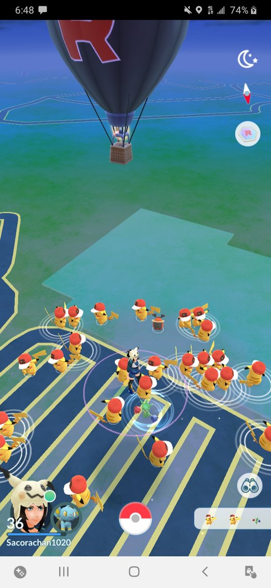 Sacora_chan's tweet photo. I...um feel slightly out numbered 
#PokemonGO 
#pokemongofunny
#funnymoments https://t.co/7bEl3aspFG