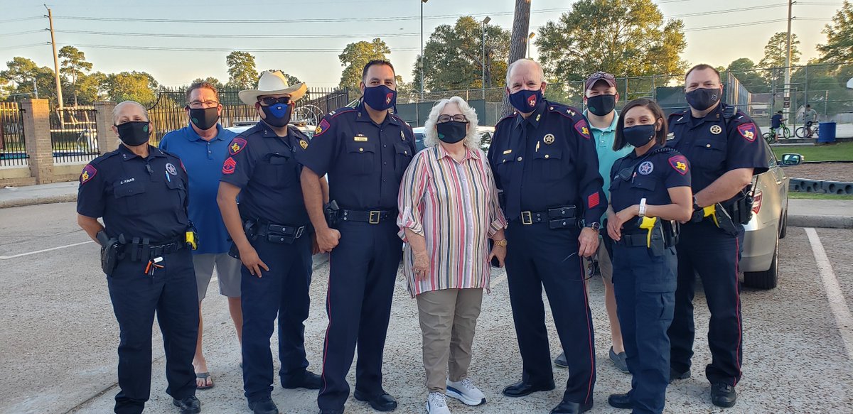 Pct4Constable's tweet photo. National Night Out’s celebration was a little different this year, but just as effective in reaching out to people maintaining safe and strong neighborhoods.

Constable Mark Herman's Office participated in the 2020 National Night Out in the communities we serve. https://t.co/fMdzE36TEG