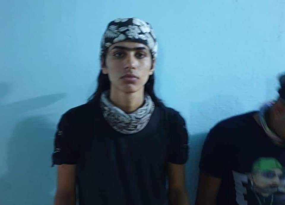 #عااااجل ||

مديريه أستخبارات أمن الديوانية تلقي القبض على أصحاب الدراجات الذين أرادوا تشويه سمعة مسيرة الإمام الحسين عليه السلام في آل بدير والديوانية والقاسم وكذلك أشهارهم القامات والسجاجين في بث مباشر من طريق خدمة زوار أبي عبد الله .
بعد هروبهم من محافظه بابل وعودتهم متوجهين