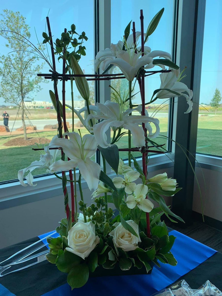 JordanLoving3's tweet image. Advanced Floral and Horticulture Practicum students made some spectacular arrangements for the Prosper Police Department Ribbon Cutting! @prosperCTE @ProsperHS