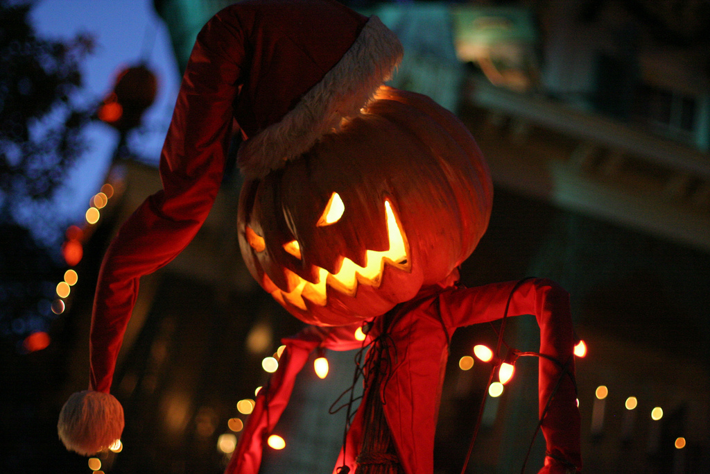 ClausNet's tweet image. 🎃 Boo! October issue is now online! - mailchi.mp/clausnet/2020-…