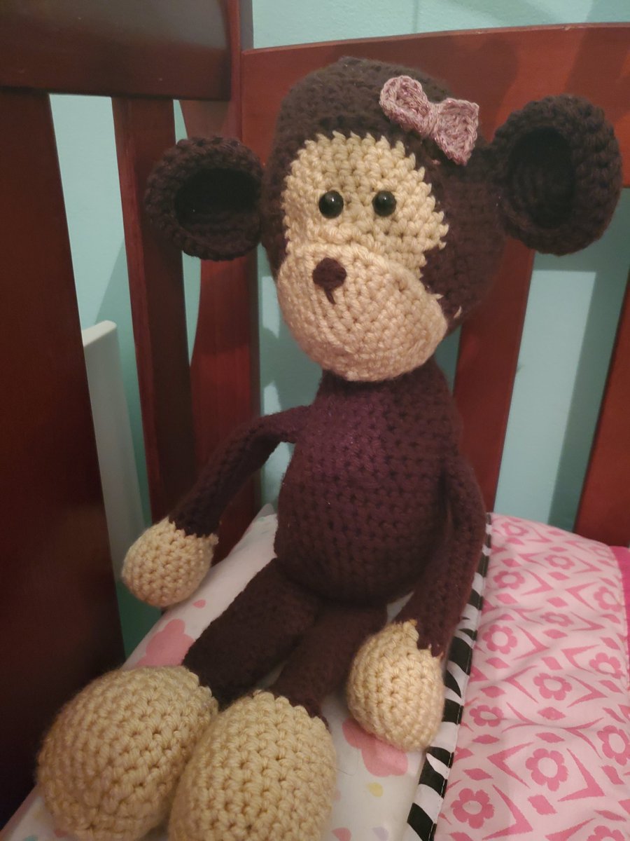 Selingqua16's tweet photo. I know a little monkey who is going to love this for her birthday! #mommylife #monkeyprincess #ilovetocrochet https://t.co/51XpWFLFD1