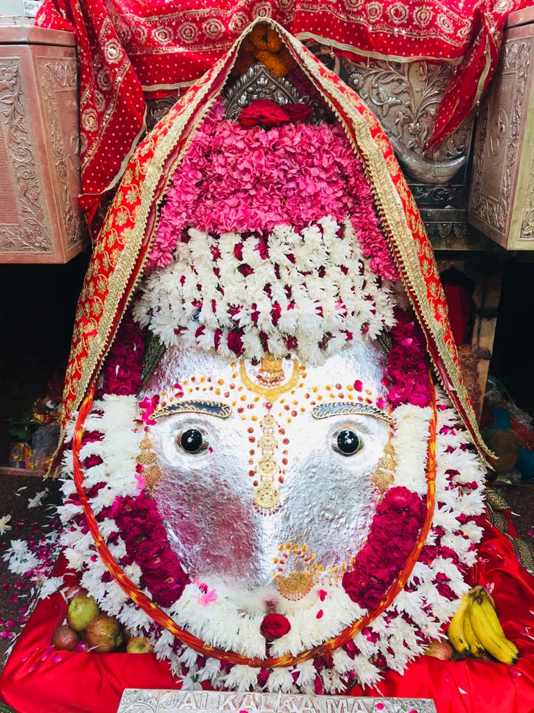 shrikalkamaa's tweet photo. #Maa #ShriKalkaJi #Mandir #Temple #GoodMorning #DailyAarti #07October2020 for more click https://t.co/FXUkpkVn8c
#जय #माँ #श्री_कालका_जी की #सुप्रभात #आरती #दर्शन #पंचमी #कृष्णपक्ष_अश्विन_अधिक_माह_2077 वि०स० #मंदिर #दर्शन #सुझाव #जानकारी के लिए https://t.co/qbyq8fbLLM देखिए https://t.co/LZVELFW8CV