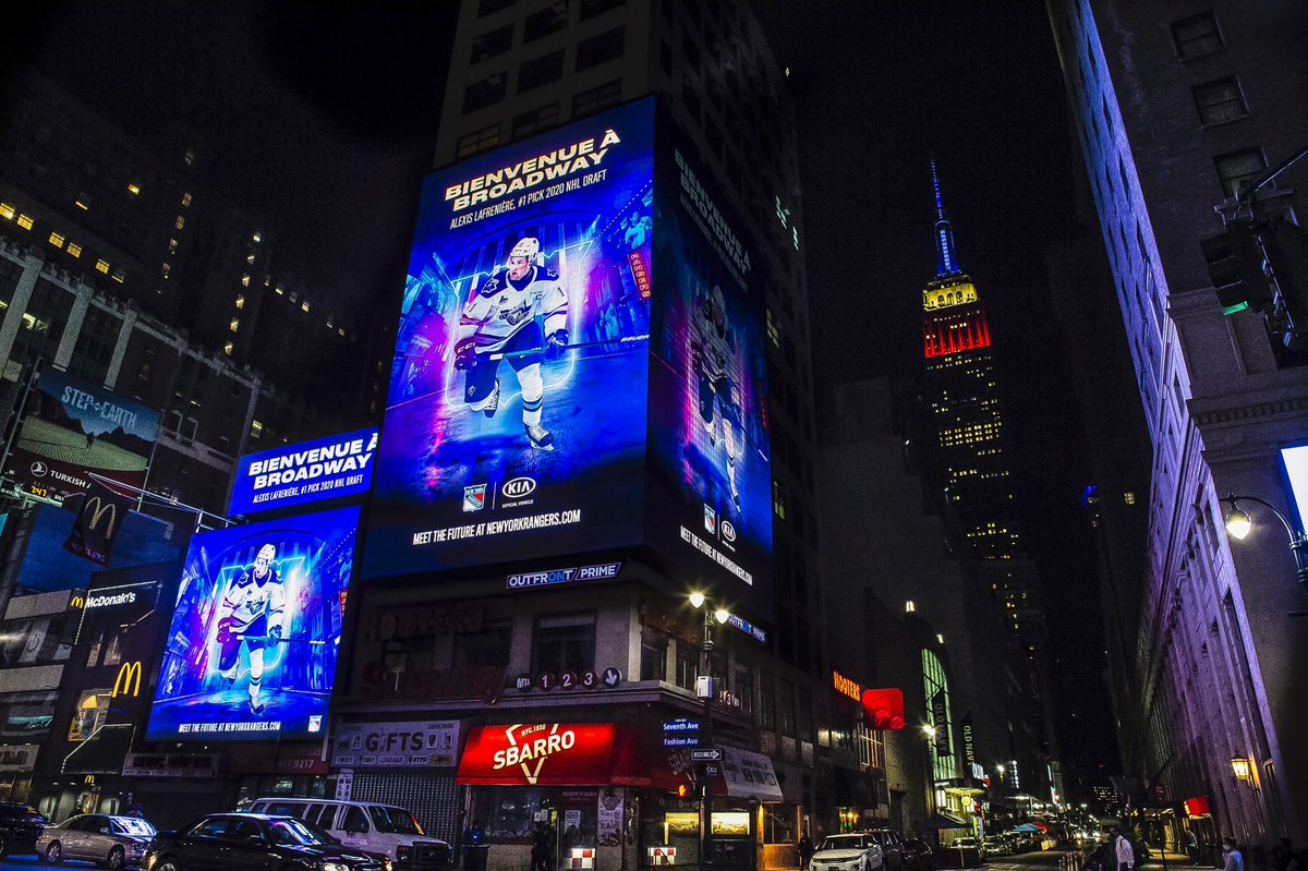 Rangers paint the town blue in honor of the team’s first modern-era #1 pick Alexis Lafreniére. <a href="/TheGarden/">MSG</a>