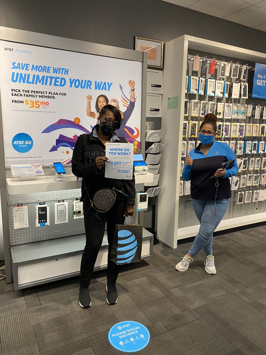 Out with the Yellow in the Blue Graham closing out with a 3 line port from National Night Out #PortPositive #NYNJStateOfMind #LateNights #BrooklynUnited #LifeAtATT <a href="/Ahmad_Al02/">Ahmad Al Horani</a> <a href="/Edith_Acevedo06/">Edith Acevedo</a> <a href="/judy_cavalieri/">Judy Cavalieri</a>