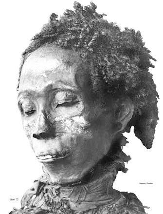 Some photos that are often used by afrocentrists. 1st, nubian soldiers who joined the egyptian military in the later dynasties2nd, the mummy of maiherpri3rd, a depiction of maiherpiBut, maiherpi was not originally egyptian, he was nubian!