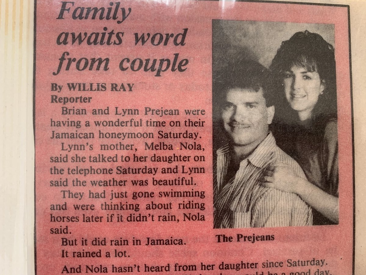 AbbiRochaTV's tweet photo. EXCLUSIVE: In 1988 a Baton Rouge couple's honeymoon was crashed by Hurricane Gilbert, the strongest hurricane on record at the time. NOW.. 32 years later their daughter is set to get married on Friday with Hurricane Delta churning in the gulf. WATCH TONIGHT AT 9/10 @BRProudNews https://t.co/1qNbkp210t