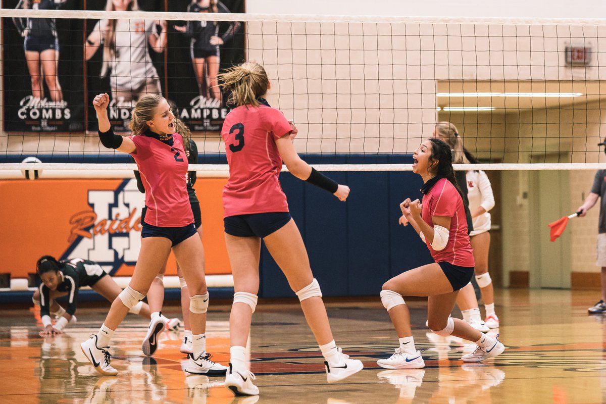 pinolaphoto's tweet photo. I have been waiting since March for some sports emotion. Here are and emotional #4faves from the @HHSRaidersVball win against West Lafayette tonight. https://t.co/4SYLvIgi9R