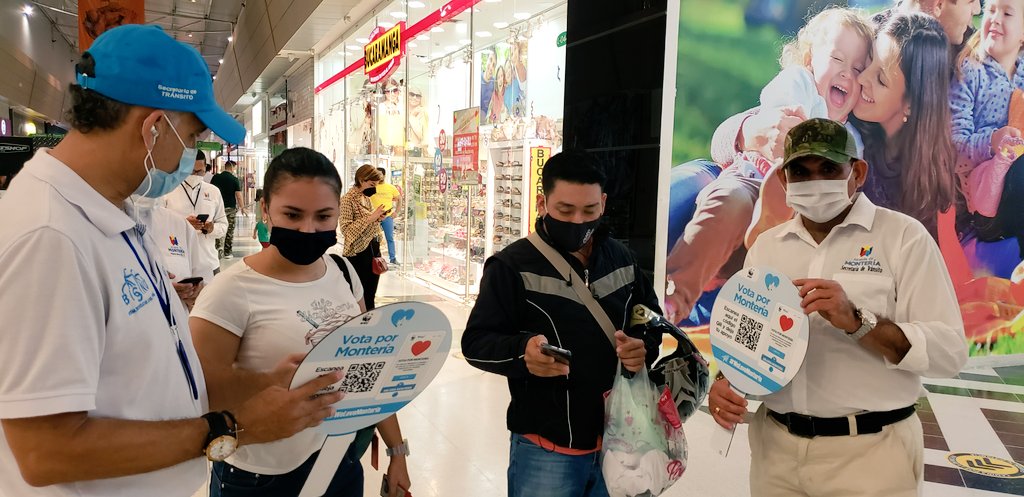 TransitoMtr's tweet photo. 📢Seguimos en competencia para ser reconocidos como la ciudad sostenible del país.
Con los equipos de #SecTransito
@SemMonteria y @SaludMonteria recorrimos el #CCNuestro invitando a los monterianos a votar en el Desafío de Ciudades.
#WeLoveMonteria https://t.co/5rHHJmkKfG