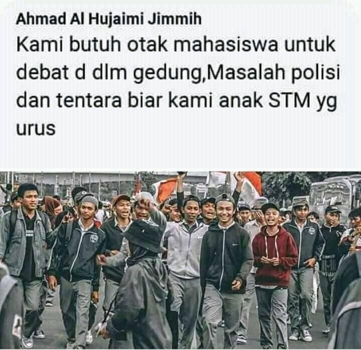 pilinglakasud's tweet image. Anak STM langsung trobos aja anjing😂