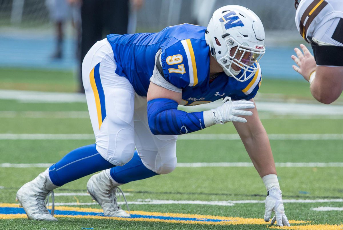 After a great conversation with <a href="/CoachNateHinkle/">Nate Hinkle</a> I’d like to thank <a href="/Widener_FB/">Widener Football</a> and it’s coaching staff for affording me the opportunity to play for and attend Widener University! 🟡🔵