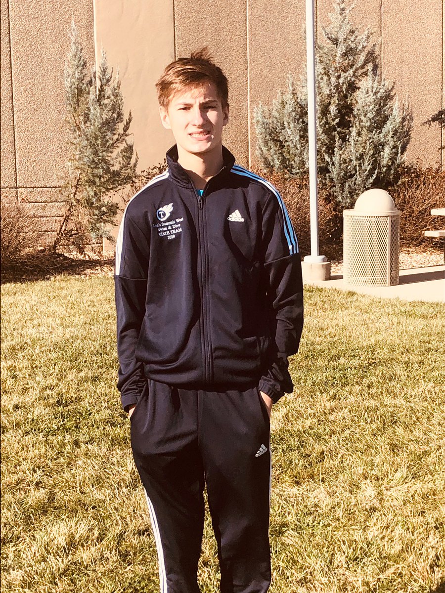 Sophomore Max Spurck comes back strong tonight with a state qualifying score of 383.85 in diving! To have 4 state qualifying divers is HUGE!!!! Nice work Max!!!!