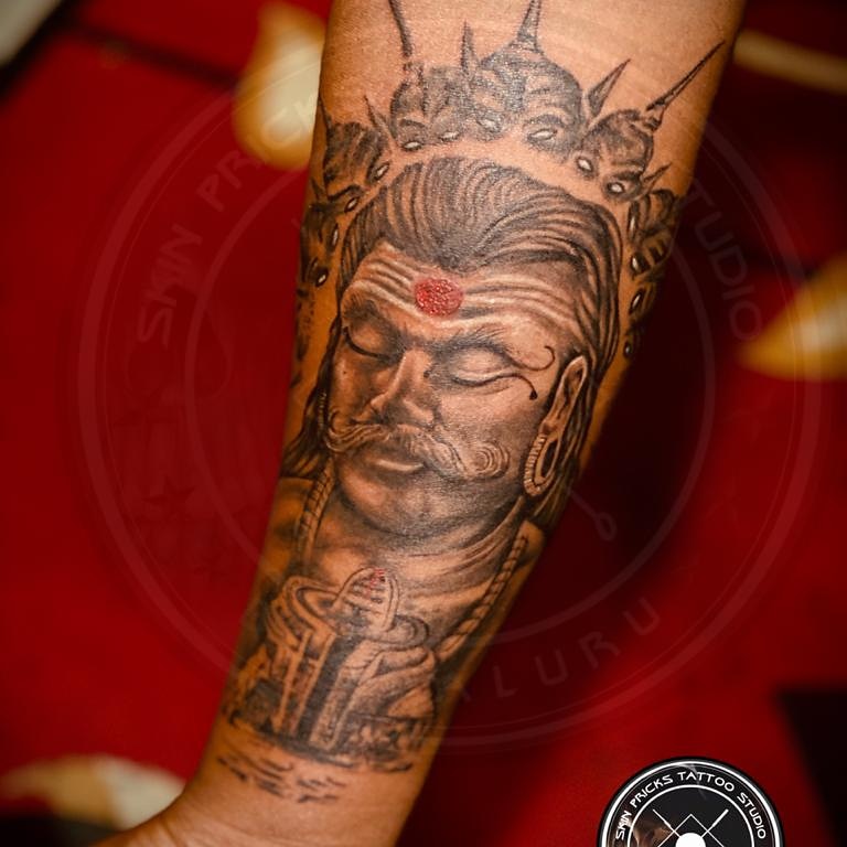 Ravan #Ravana #shiva #shivling #tenheads #patterns #blackandgrey  #backtattoo #backpiece #tattoo #lotus #leotattoos #Mumbai… | Leo tattoos,  Inca tattoo, Kali tattoo