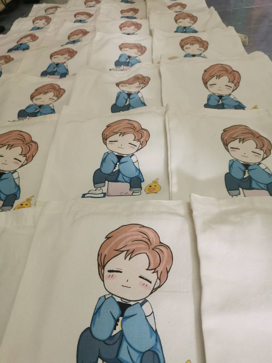 sornbill's tweet photo. อยากแจกบ้าง!!! แจกถุงผ้าลายน้องฟลุ้ค 3 รางวัล พกจ.ลายละ 1 รางวัล   กติกา>> รี+ฟอล พร้อมเมนชั่นว่าคิดถึงฟลุ้คแค่ไหน พร้อมติด #เจ้าแก้มก้อน สุ่ม 19.00น.วันนี้ https://t.co/Wm9S0Dv28b