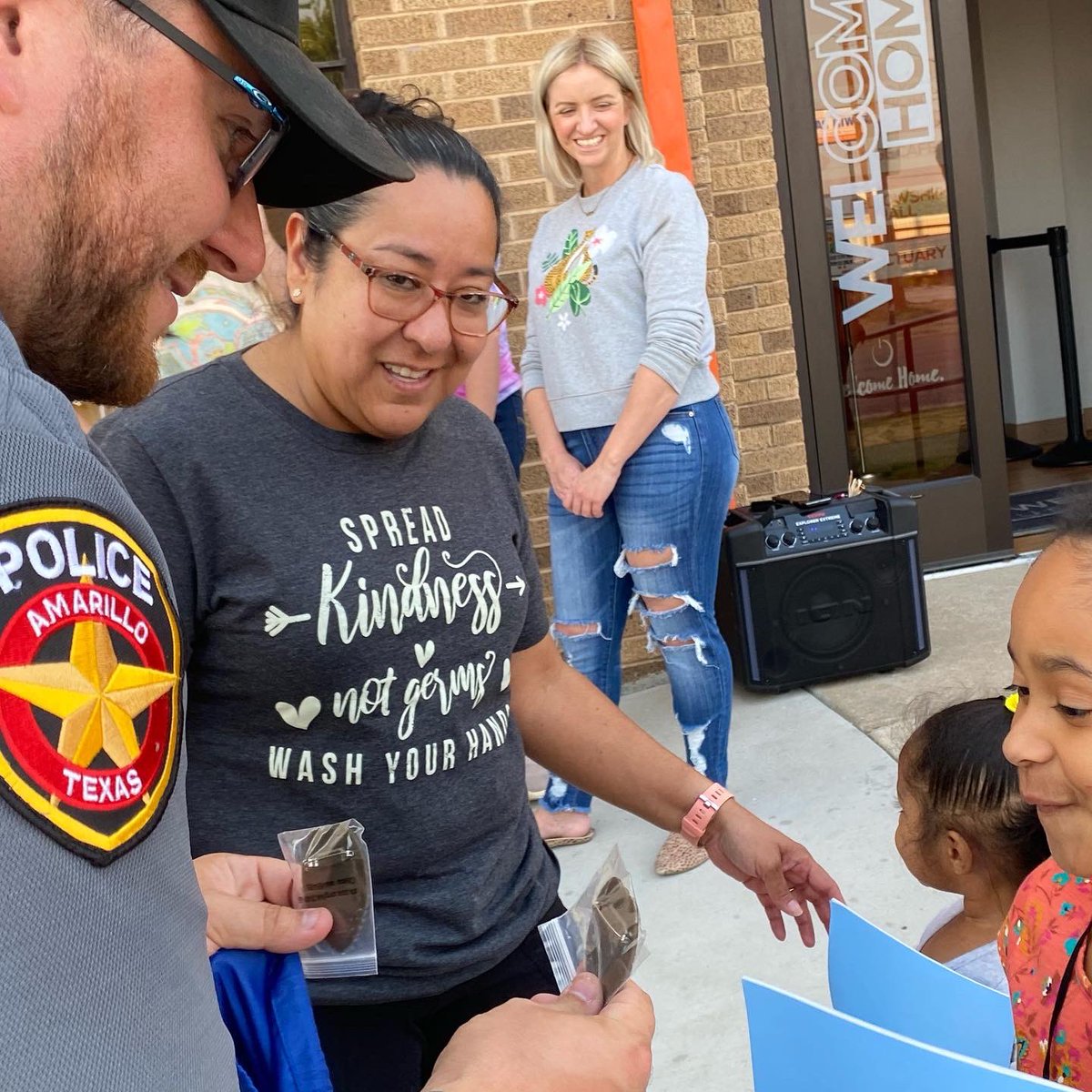 mannydls's tweet photo. I’m so grateful to be able to serve our city alongside @AmarilloPD! #BetterTogether #NationalNightOut2020 https://t.co/3XFHrFLuKE