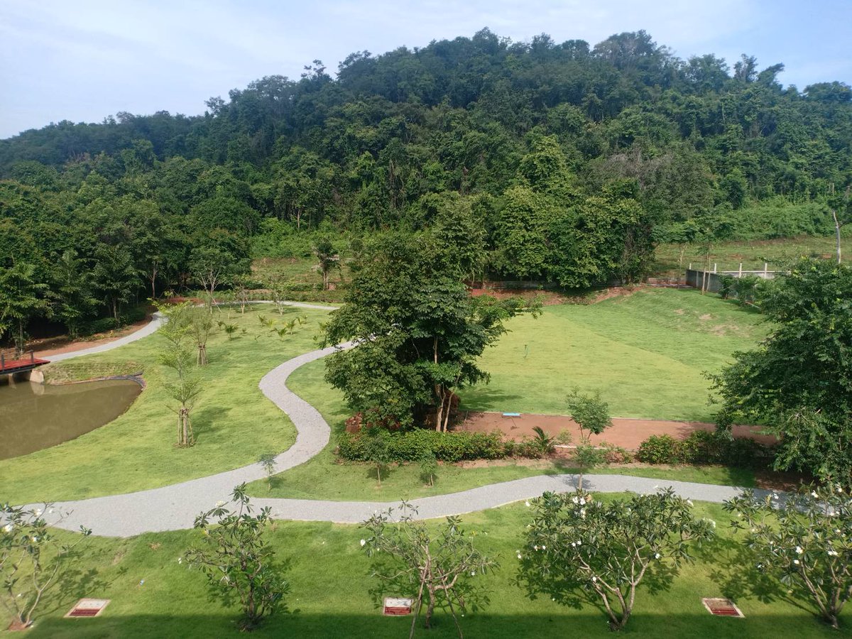 JSitthiburee's tweet image. Dulapa Hills (Thailand Senior Living)