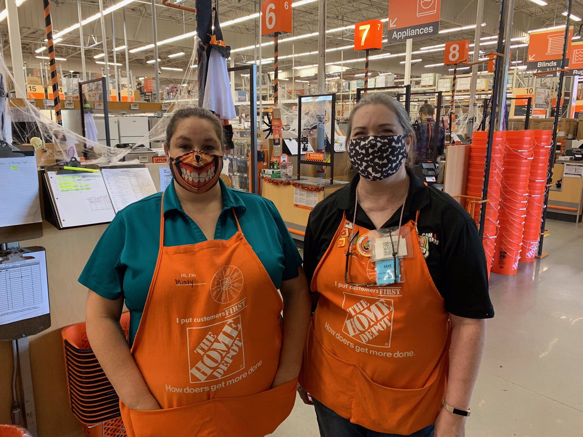 MeridianHD1804's tweet photo. Halloween? No, around here it is Homerween and CAM! So our cashiers are having a little fun with their masks! We thank our Cashiers and Front End for the work they do everyday! #camappreciation #homerween @HDdistrict143 https://t.co/42Mt2yraDV