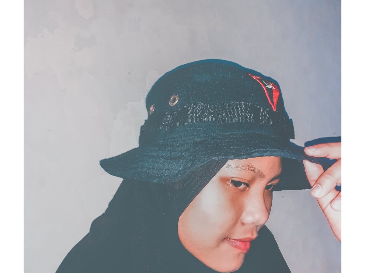 lisadwi87's tweet photo. Hai semua👋👋 dah lama aku gk upload 😄
#brimob #keluarga #sweethome #HomemadeLoveStory #Photoshoot #photographer https://t.co/lTPR38jgR5