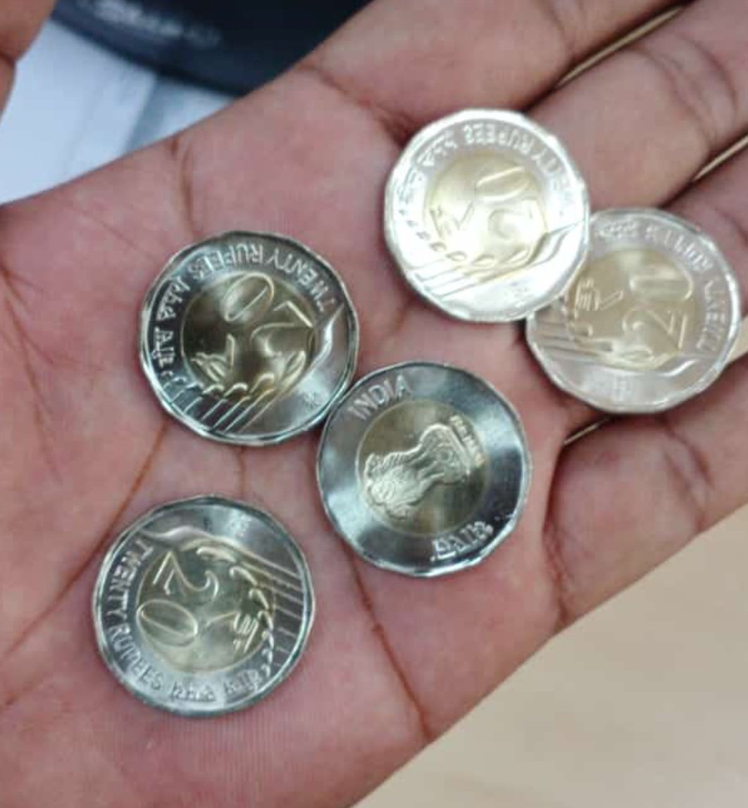 RahulDSharma's tweet image. Exclusive: Here are some pictures of New INR 20 Coins.

#India #Coins #Techbloat.