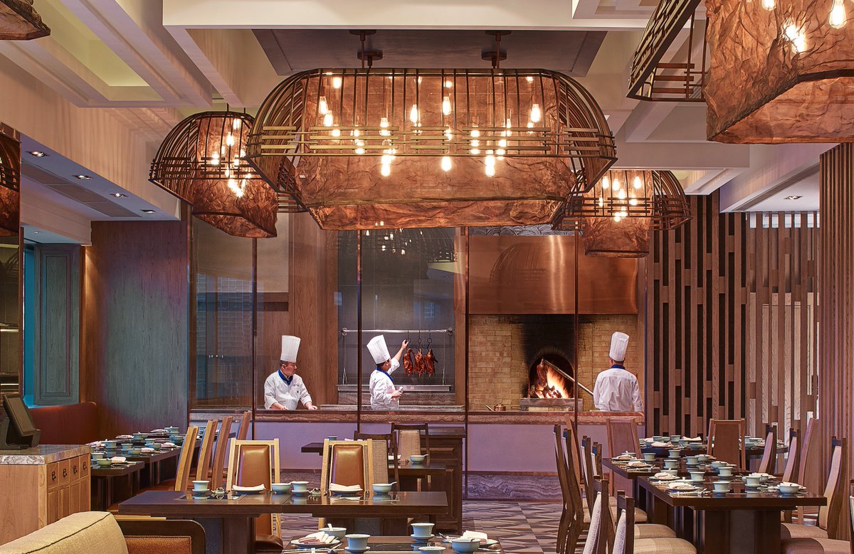 10-р сарын 10наас эхлэн Хутон ресторан цагийн хуваарьтаа өөрчлөлт оруулан зөвхөн амралтын өдрүүдэд бүтэн өдрөөр (12:00 - 22:00) ажиллах болсныг дуулгахад таатай байна.

Захиалга / дэлгэрэнгүй мэдээллийг: 7702-9999