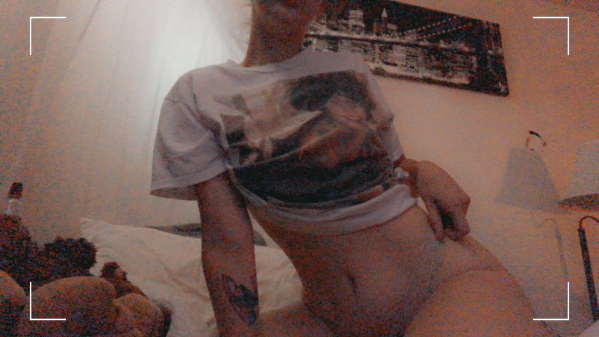 SmileyRiley39's tweet photo. https://t.co/PUkifhV92H 
Subscribe today🤤🥶#onlyFans #bodyart #onlyFans #onlyFans #onlyfans #onlyfansbabe #Subscribe https://t.co/aH1CRMyuCQ