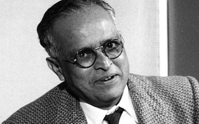 Today is R.K. Narayan appreciation day. Of his books & those deceptively simple sentences that carry so much force to make you mull over them. From the Painter of Signs to the Guide to even the extremely popular Malgudi Days, Narayan's world is enchanting to say the least.