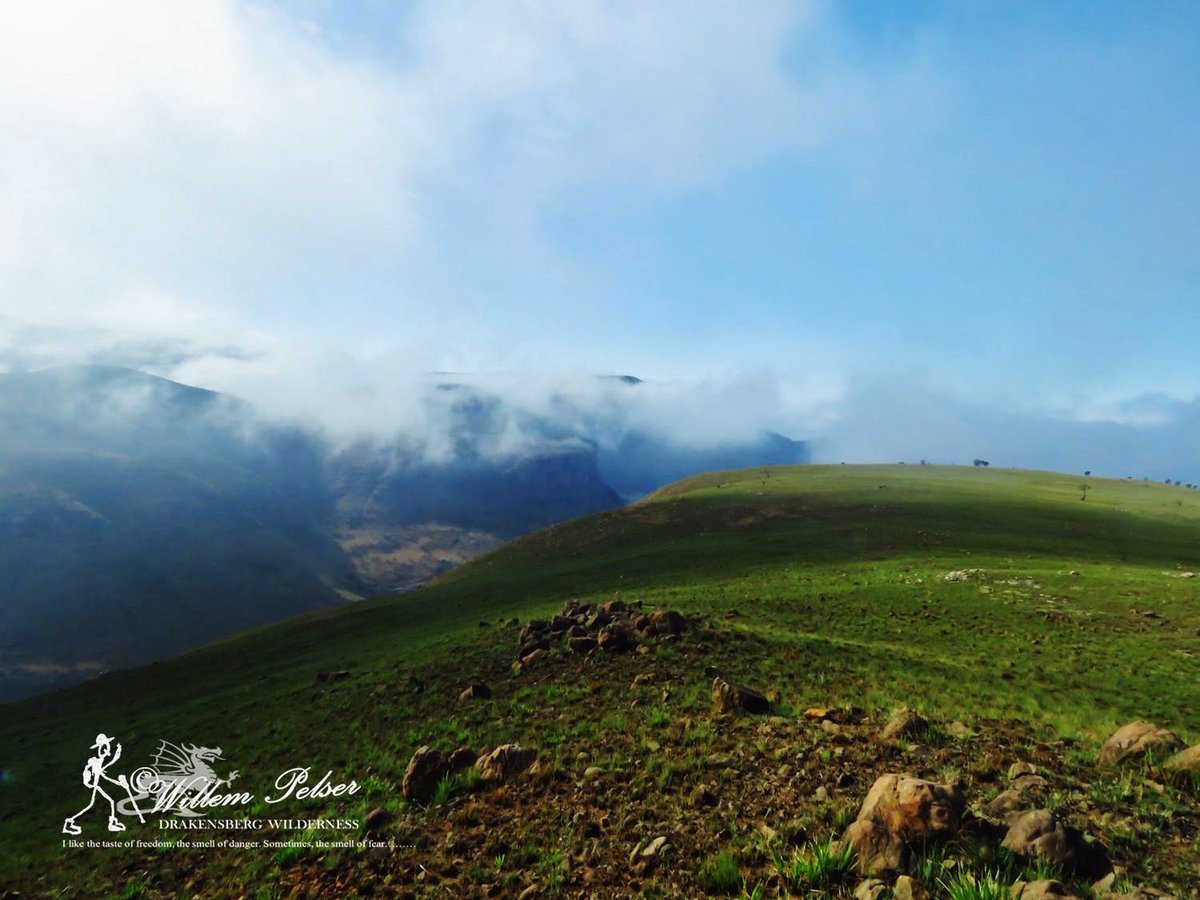 SamtashTwo's tweet photo. Let the silence, solitude and beauty grab hold of your soul - it is what it is.......
KZN Drakensberg Wilderness. https://t.co/8qdGPoUTs5