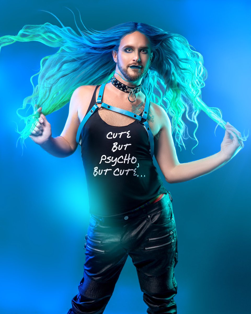 chrislhamblin's tweet photo. #thisis40 #cute #butpsycho #butcute (((2020=40))) #happybirthdaytome Photos by Erika Wagner The Drag Photographer Mug by Taina Norell Hair by Unicorn Manes by Mikey Harness by Tony Iniquez Blue Top by @jj_malibu all thanks to @LatriceRoyale ππππππππ https://t.co/yn1LjwYbT1