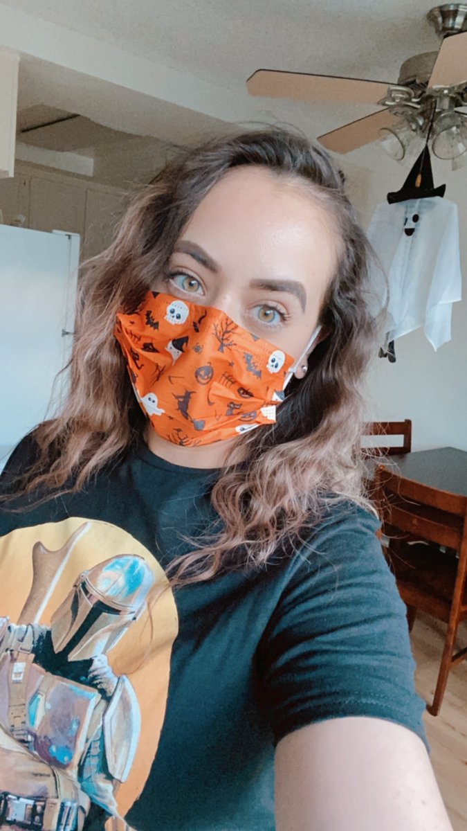itsrubychavez's tweet image. My favorite month of the year ❤️🎃 #DisposableMask #PandemicLife #SpookySzn #myCOVIDmask