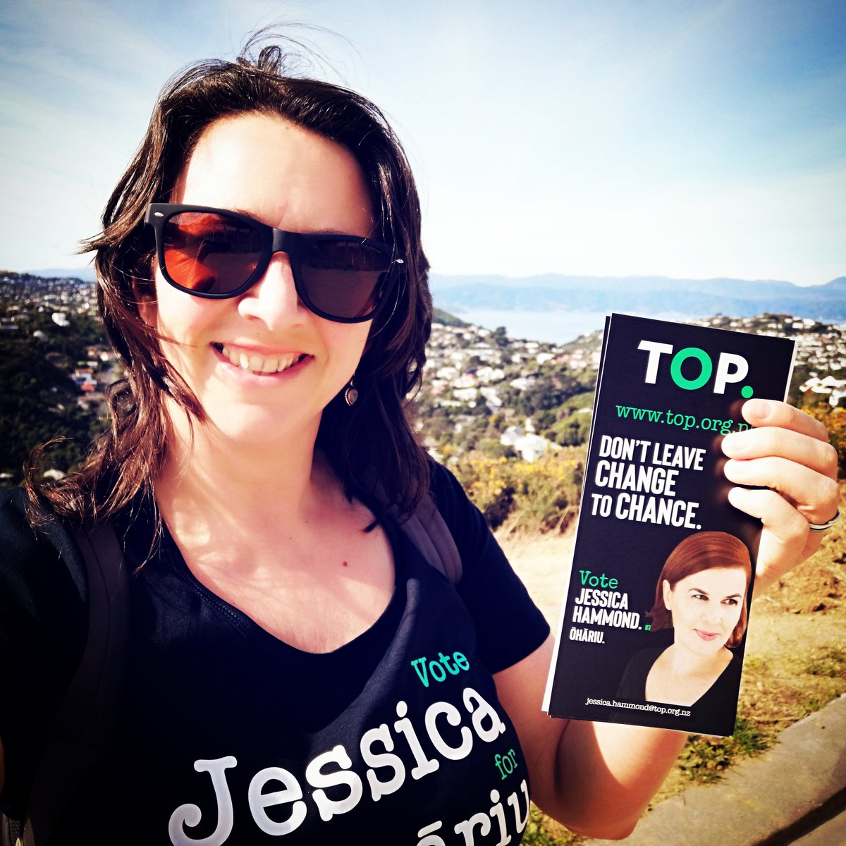 theangelbird's tweet photo. @ponekeben Well this is me, a volunteer on the ground, walking around Ōhāriu in between work and mumming delivering these leaflets. Hours of man &amp; womanpower organising collecting, sorting, maps, walking the hills of Ōhāriu. #notdigital #volunteer #tickTOP #VoteTOP https://t.co/bnJLxjkMww