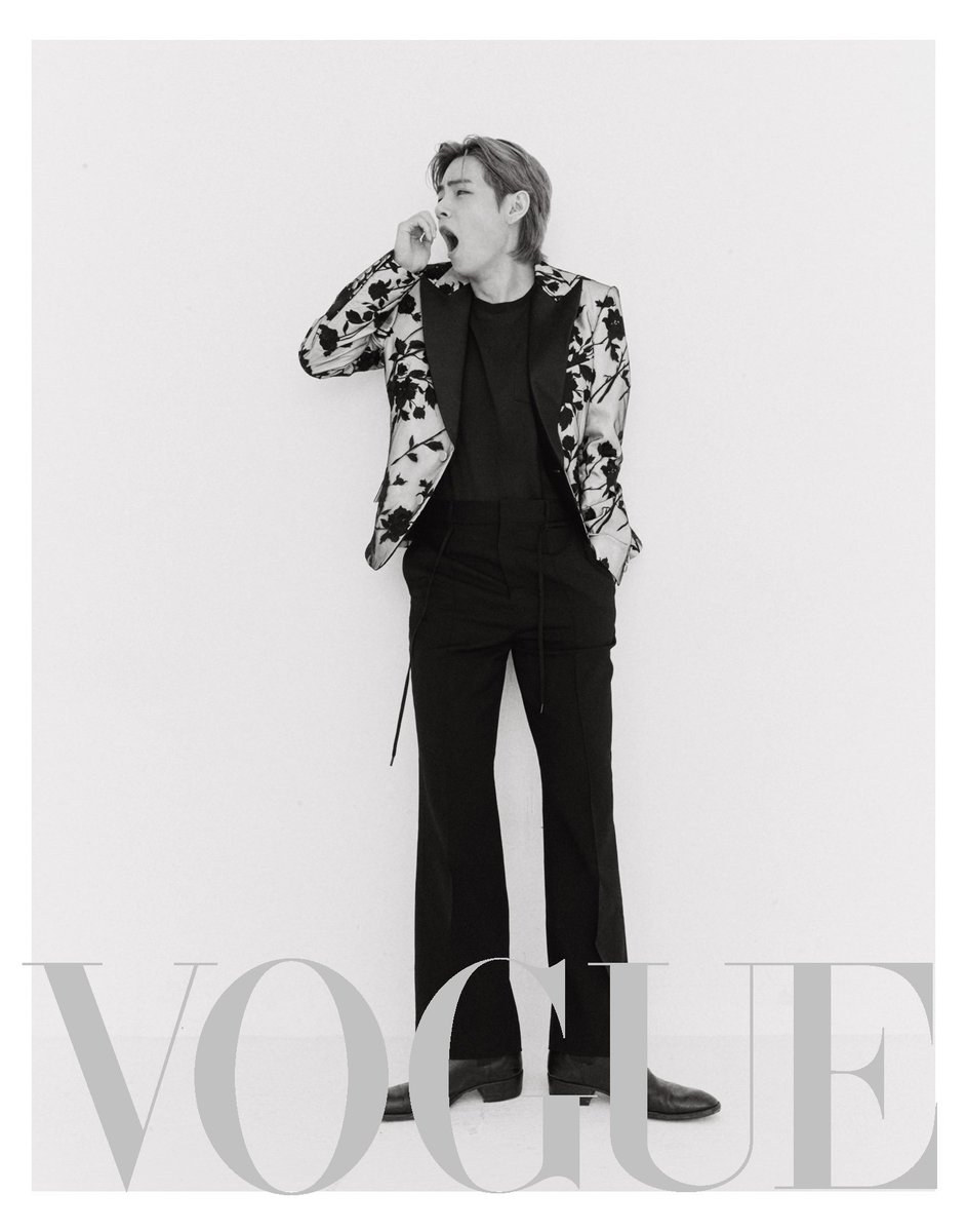 namjootay's tweet photo. @BTS_twt So I made a quick water mark hehez @voguemagazine @VogueParis #VogueCut #VCut https://t.co/e9Iiy41tSK