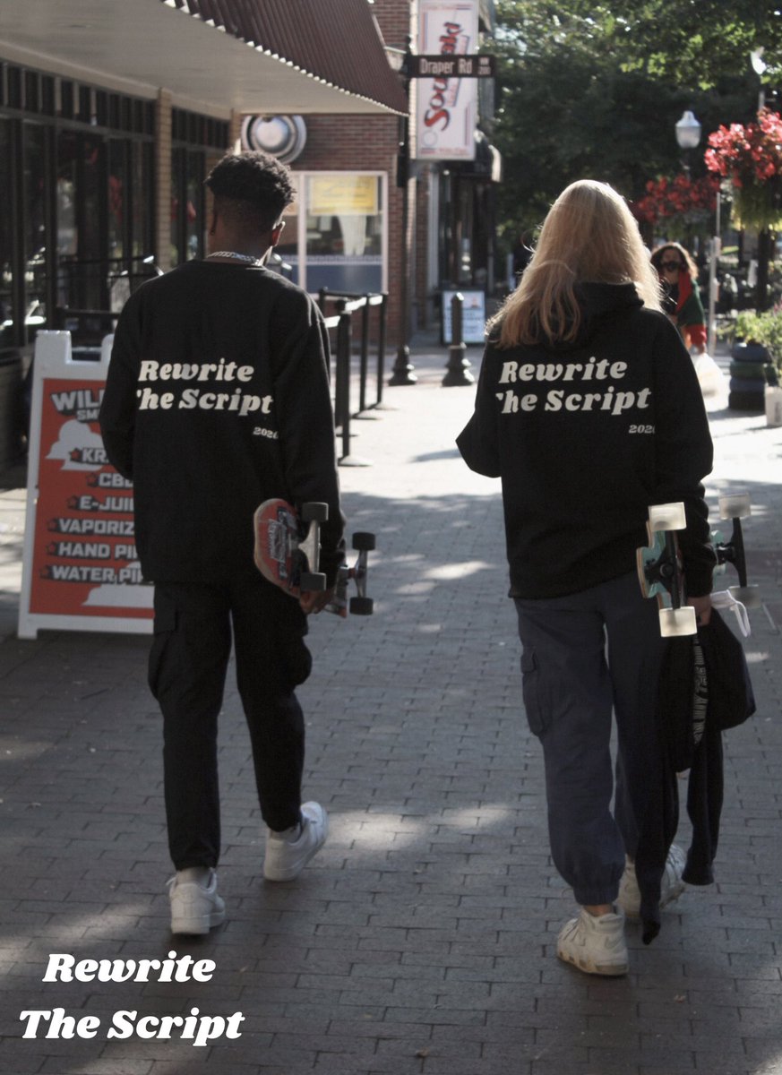 Roderickmb23's tweet image. One day, I’ll be able to travel to any city in the world and see somebody wearing Rewrite The Script. Speaking it into the universe right now. 

RewriteClothing.com