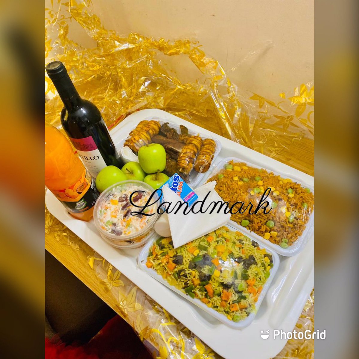 landmarkevents2's tweet photo. Good morning from this side!
Food tray from us 
Client loved it!
Please help retweet if you see this!
My client May be in your TL! 
#schoolsreopening #EndSarsNow #davido #wizkidayo #BBNaijaLockdown #COVID19 #foodtray #eventmanagement #eventplanning #eventplanner #landmarkevents https://t.co/zD5xgqyhkW