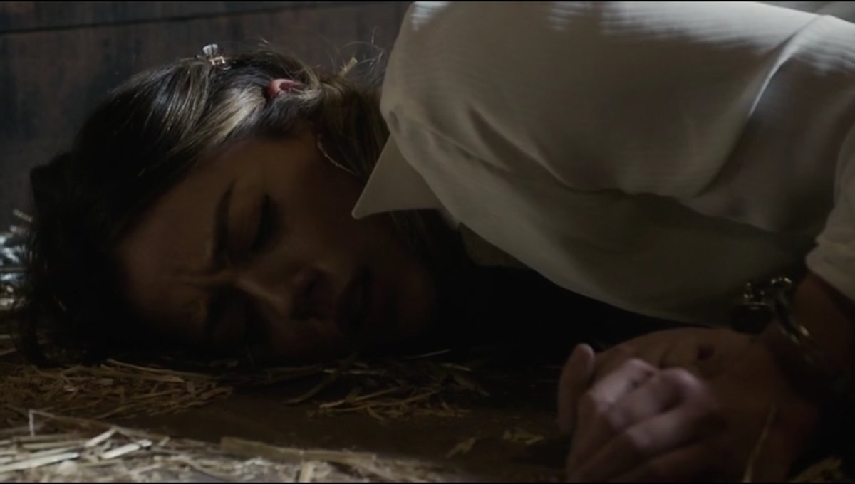 4x09 / 7x06Waking up together in a trapped room/barn